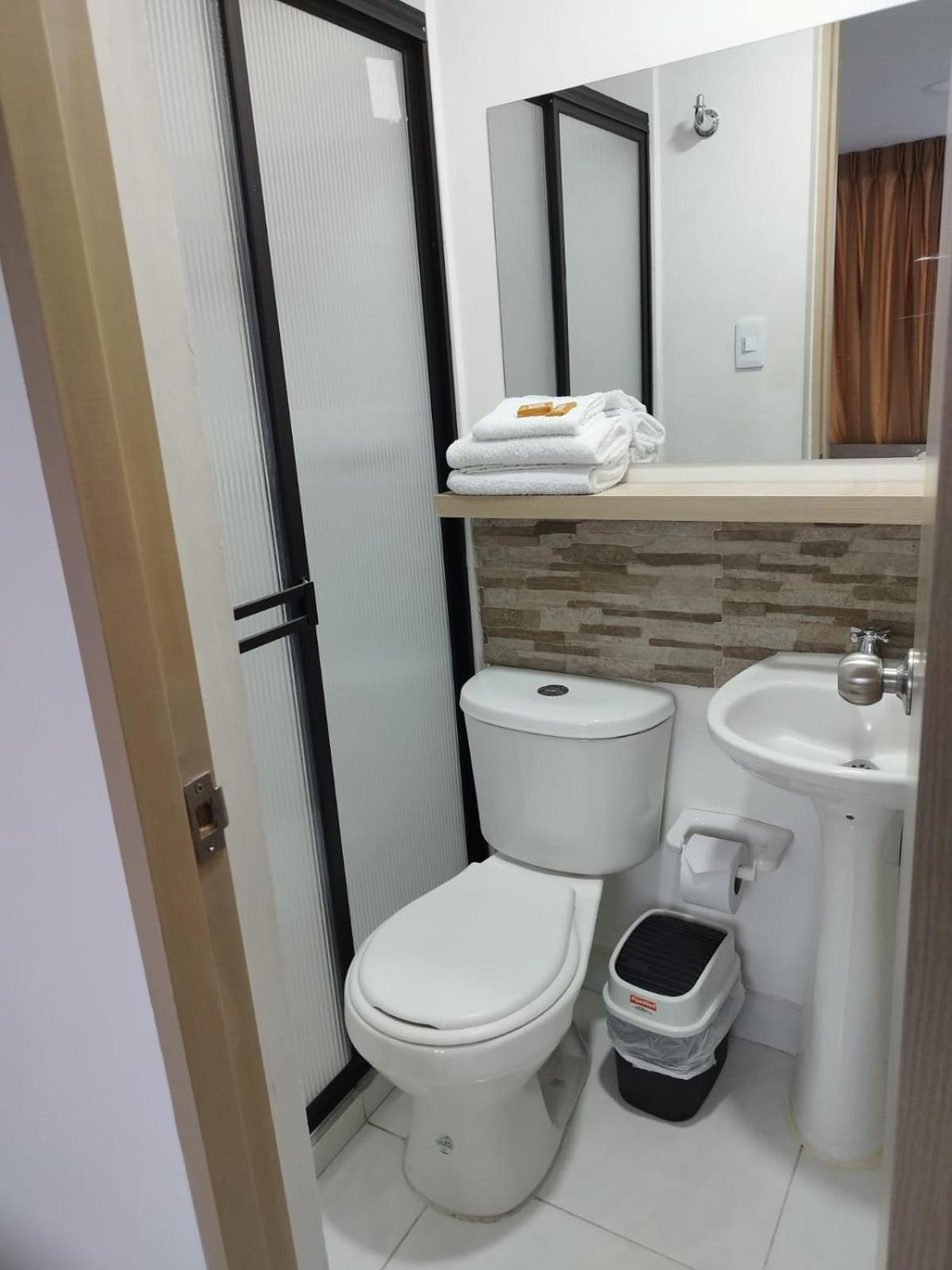 Hotel Adel Manizales Buitenkant foto
