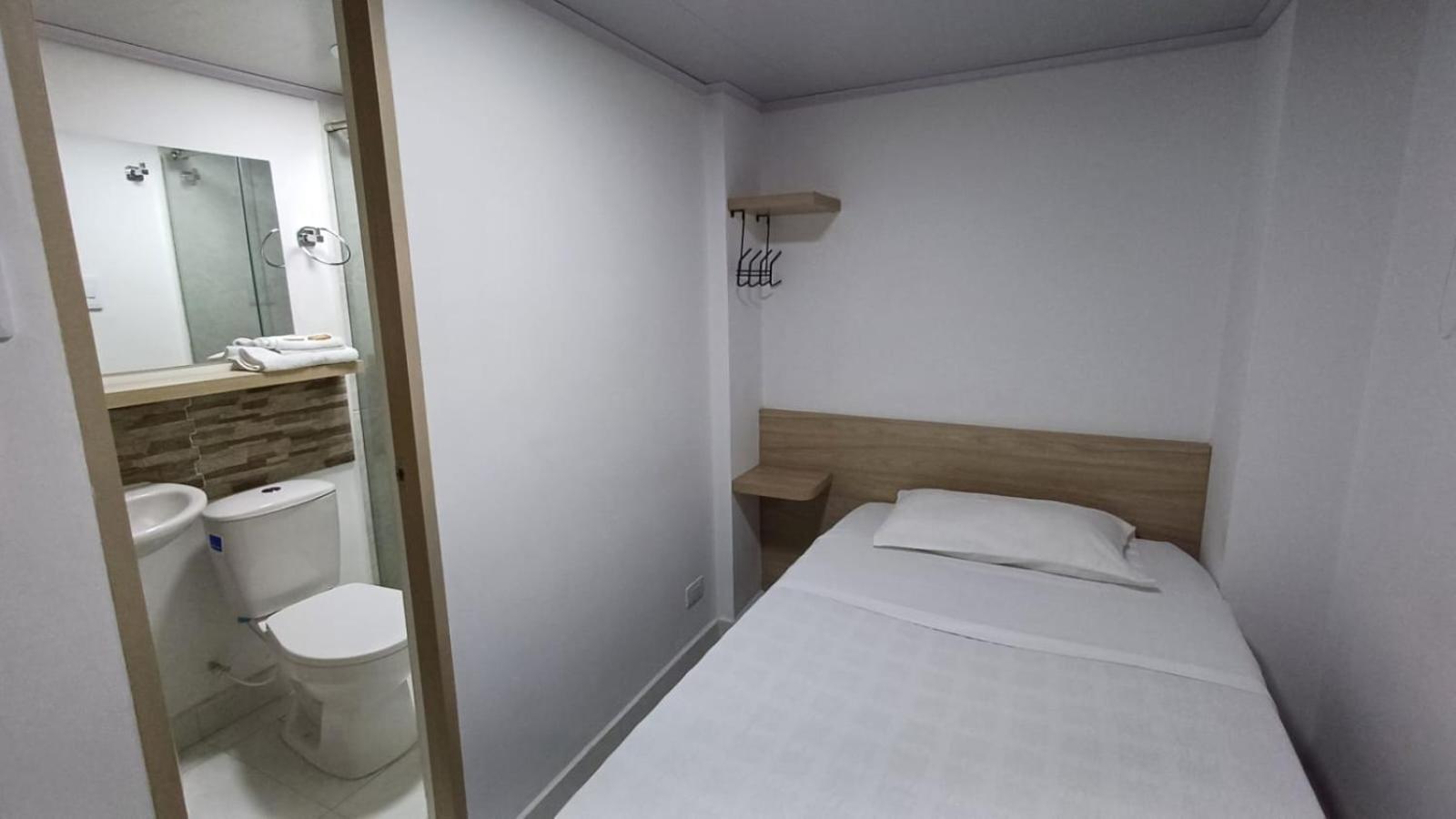 Hotel Adel Manizales Buitenkant foto