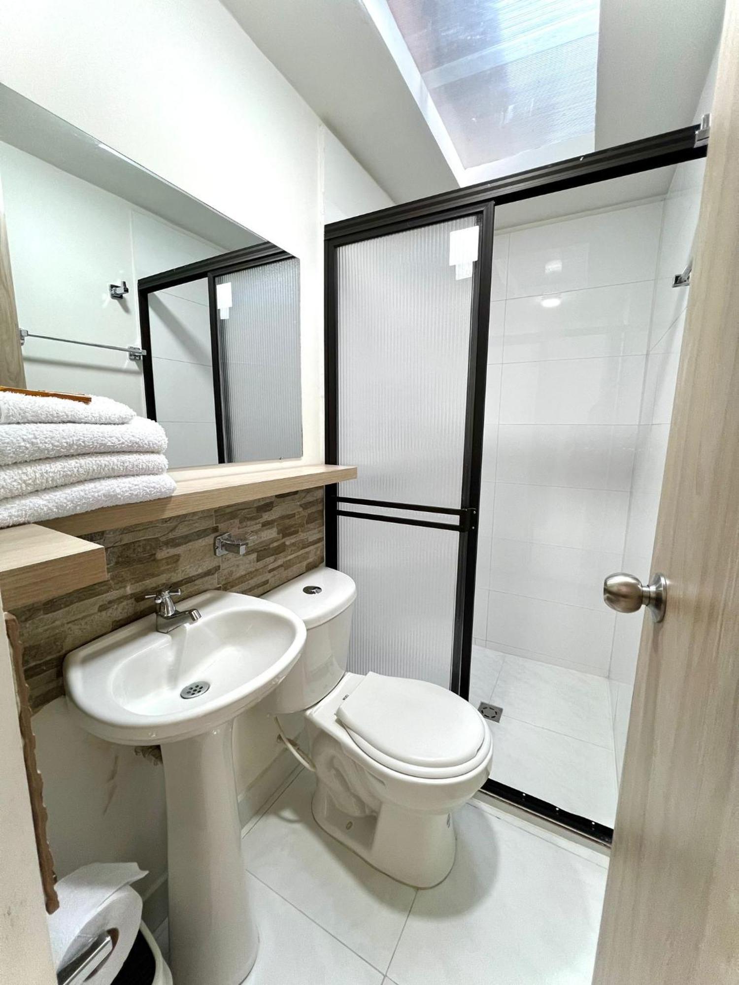 Hotel Adel Manizales Buitenkant foto
