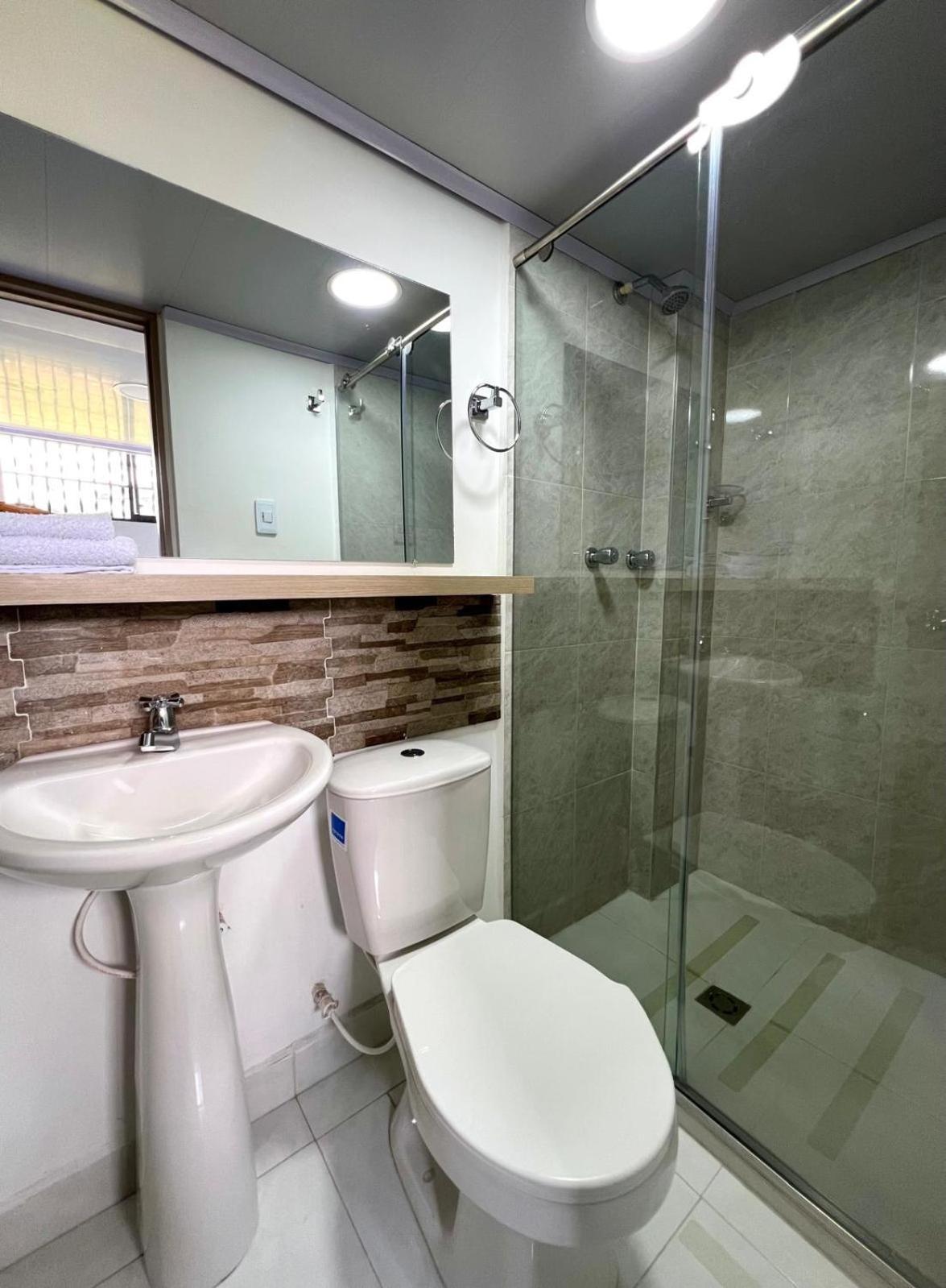 Hotel Adel Manizales Buitenkant foto