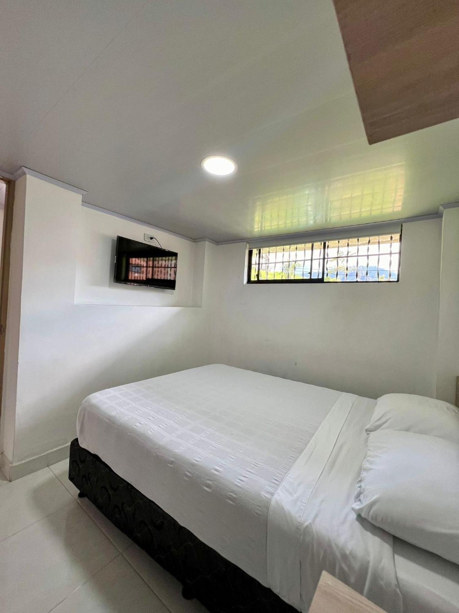 Hotel Adel Manizales Buitenkant foto