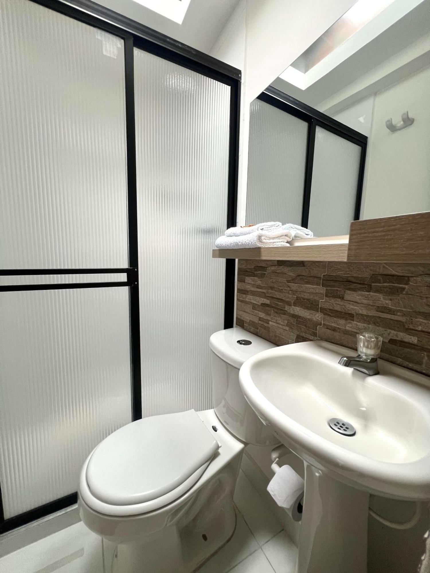 Hotel Adel Manizales Buitenkant foto